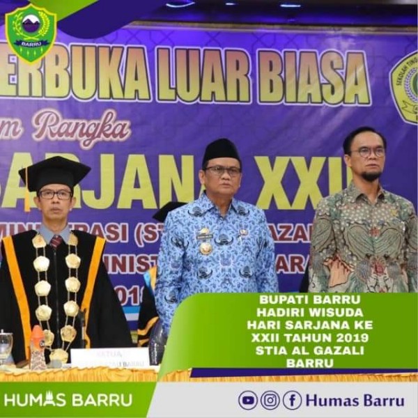 Ratusan Mahasiswa STIA AL-Gazali di Wisuda, Bupati Barru Berpesan Soal Ini