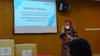 Lagi, Anggota DPR Hasnah Syam Bantu 5.000 Alat Rapid Test