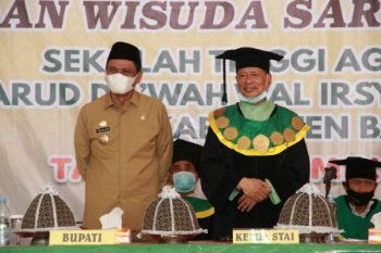 Di Wisuda DDI Mangkoso ke-29 Bupati Suardi Saleh Sampaikan Pesan Filosofis Ini