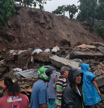 Banjir dan Tanah Longsor di Kota Manado, 5 Orang Meninggal