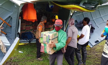 BNPB Gunakan Helikopter Distribusikan Bantuan Logistik ke Lokasi Pengungsian