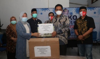 Bupati Barru Terima Bantuan 2500 Alat Antigen dan Ventilator dari Sang Istri