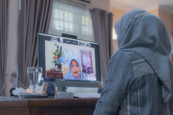 Hasnah Syam Sampaikan Masukan Soal Penanganan Covid-19 di Senayan