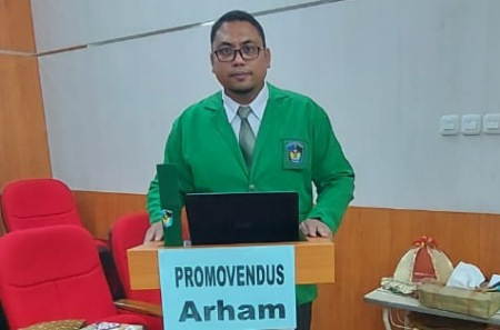 Sekretaris PDM Sekaligus Mantan Ketua KNPI Barru Resmi Bergelar Doktor
