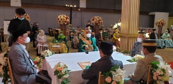Mantan Ketua DPRD Barru Nikahkan Putrinya, Bupati Suardi Saleh Jadi Saksi
