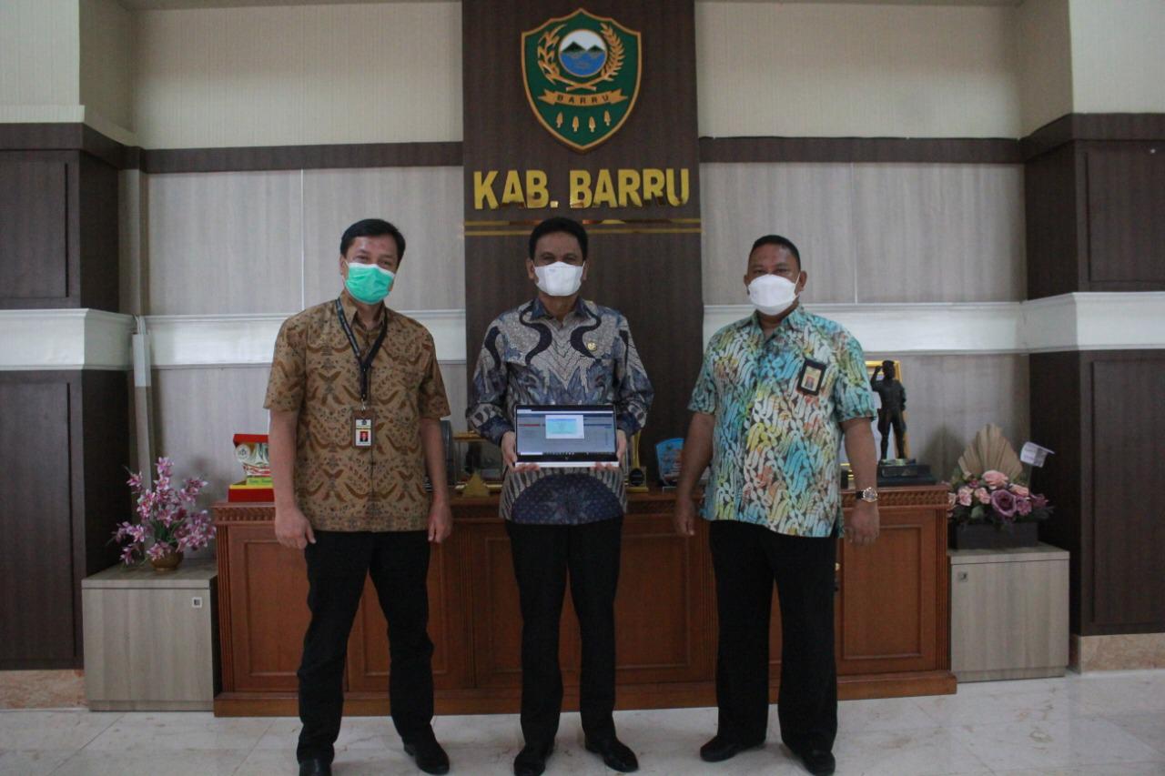 Terima Kunjungan Kepala KPP Pratama Parepare, Bupati Barru Ajak Masyarakatnya Segera Lapor SPT Tahunan 2020 Secara Online