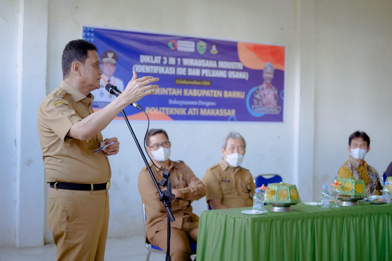 Bupati Barru Buka Diklat 3 In 1 Wirausaha Industri Kerjasama Pemkab Barru Dan ATI Makassar