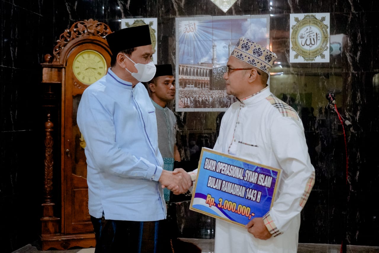 Shalat Tarwih Di Masjid Jabal Nur, Bupati Barru Suardi Saleh Himbau Warga Maksimalkan Ibadah ﻿