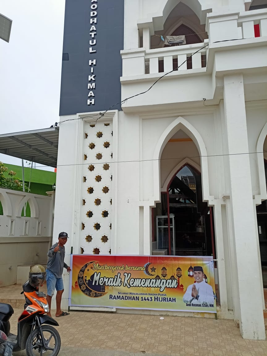 Serius Maju Pilkada Wajo, Gambar Andi Rosman Bertebaran Di Wajo
