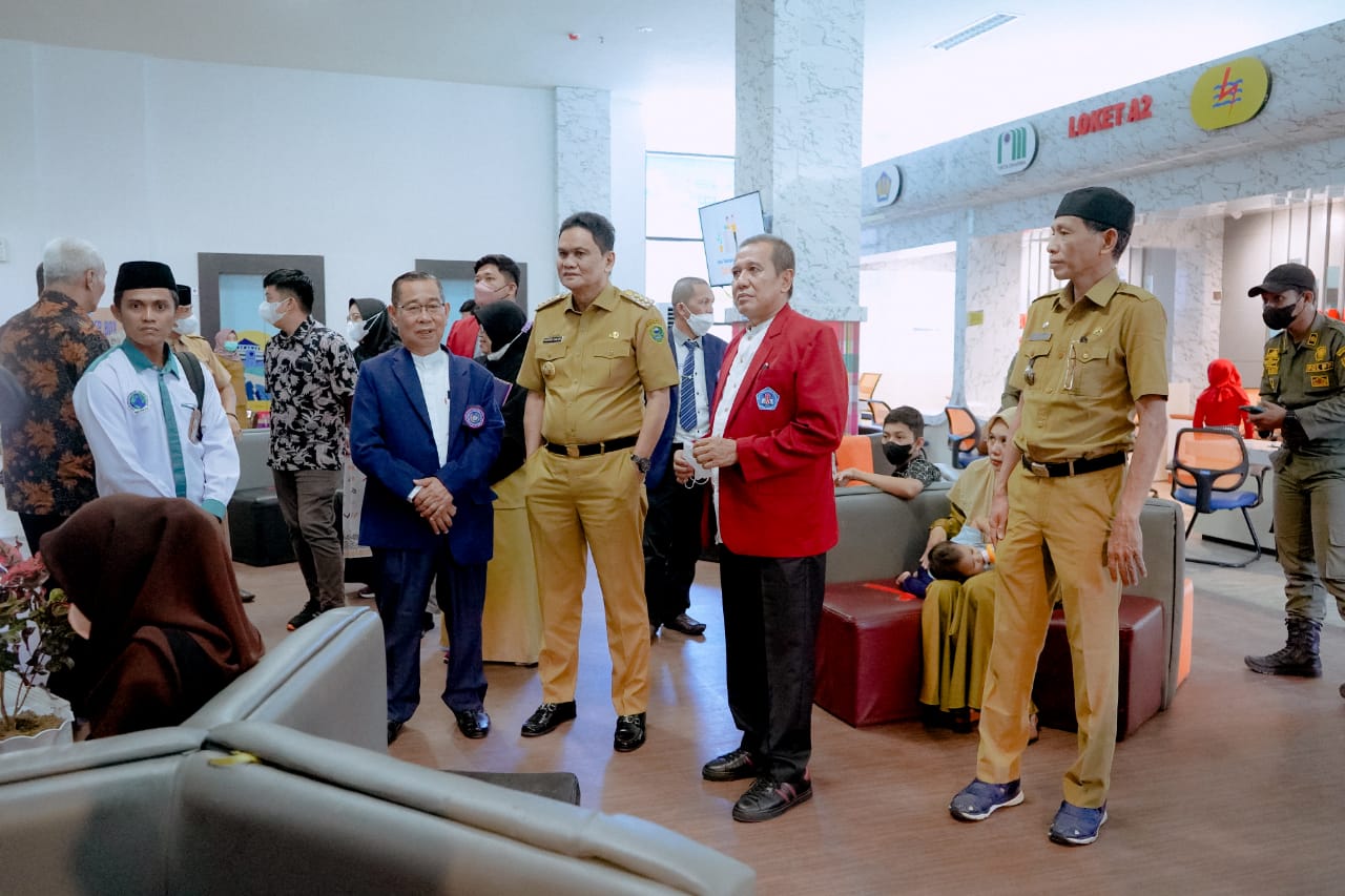 Pemkab Barru MoU UMPAR dan Institut Andi Sapada