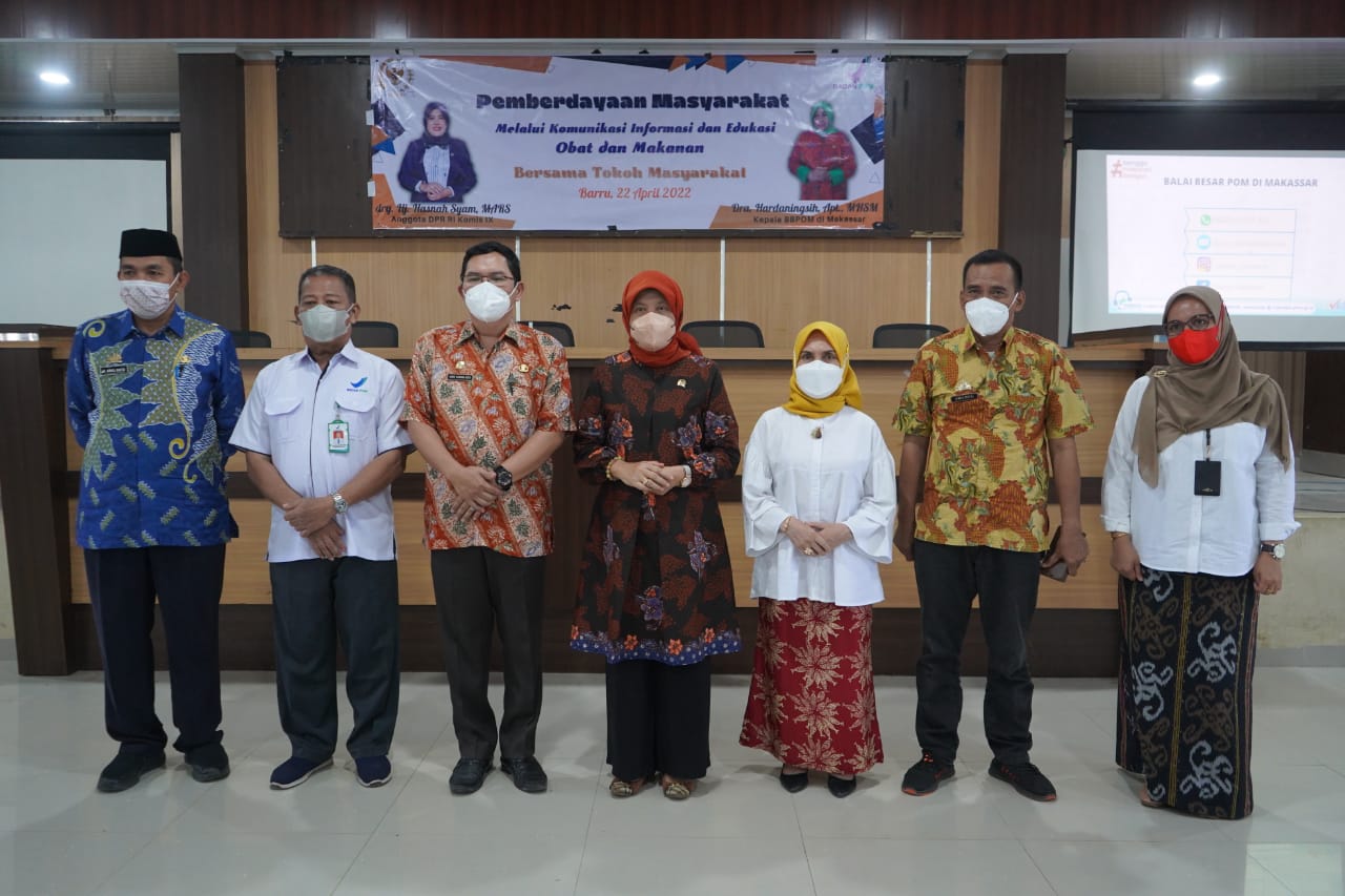 Anggota Komisi IX Hasnah Syam Bersama BBPOM Sosialisasi pengawasan obat dan keamanan pangan serta penggunaan kosmetik