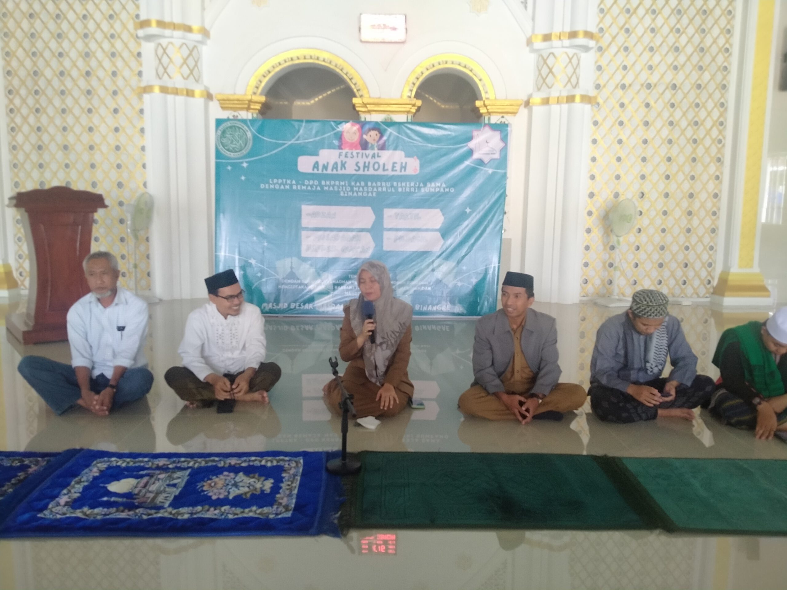 Camat Barru Buka  FAS LPPTKA BKPRMI Barru dan Remaja Masjid Masdarul Birri