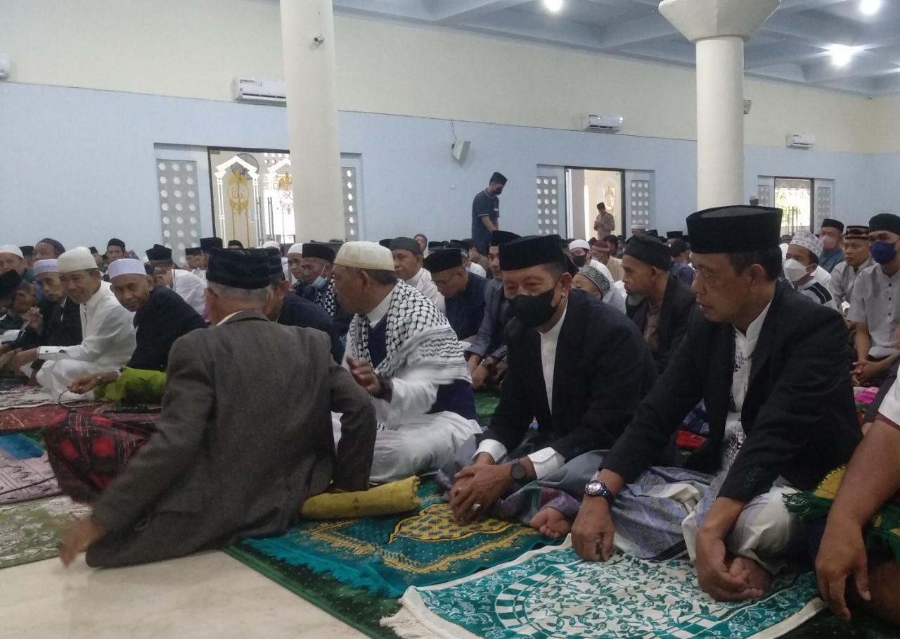 Wabup Lebaran Ied Di Masjid Agung Barru