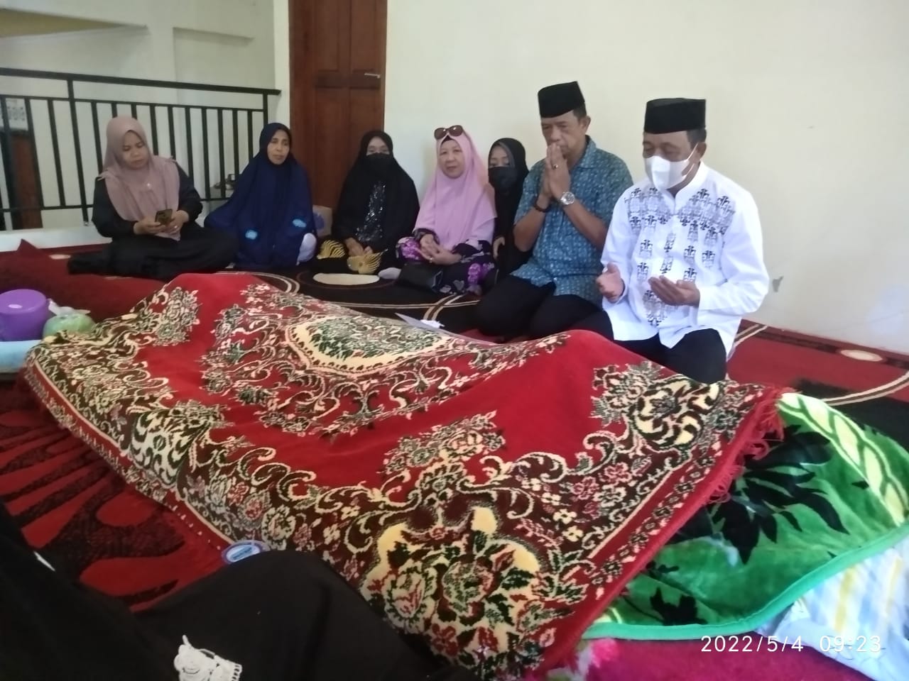 Wabup Melayat Adik Ketua KKDB Barru Yang Meninggal