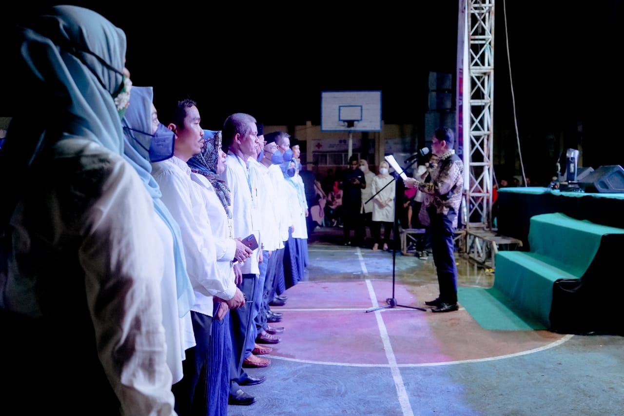 Bupati Barru Lantik Pengurus IKA SMPN 1 Barru 2021-2024