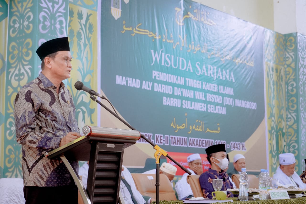 Wisuda Ma'had Aly, Bupati Barru: Topang Ilmu dengan Agama