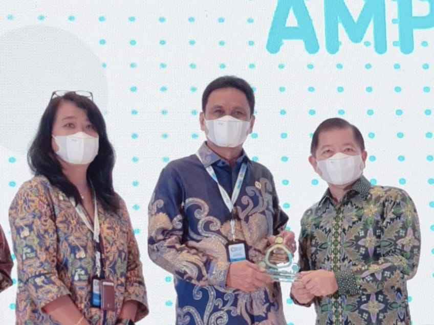 AMPL Award, Bupati Barru Terima Penghargaan Bappenas