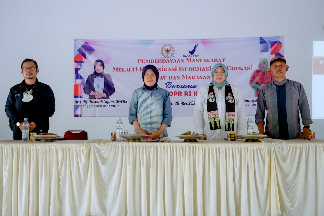 Hasnah Syam Sosialisasi Obat dan Makanan Bersama BPOM di Pulau Dutungen