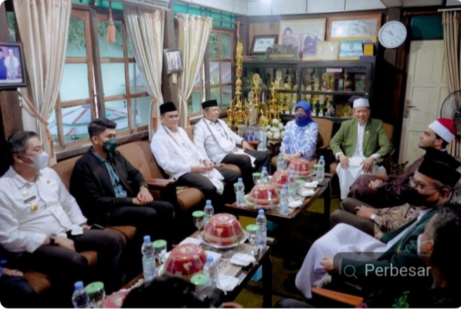 Disaksikan Bupati Barru, Walikota Bontang MoU dengan DDI Mangkoso