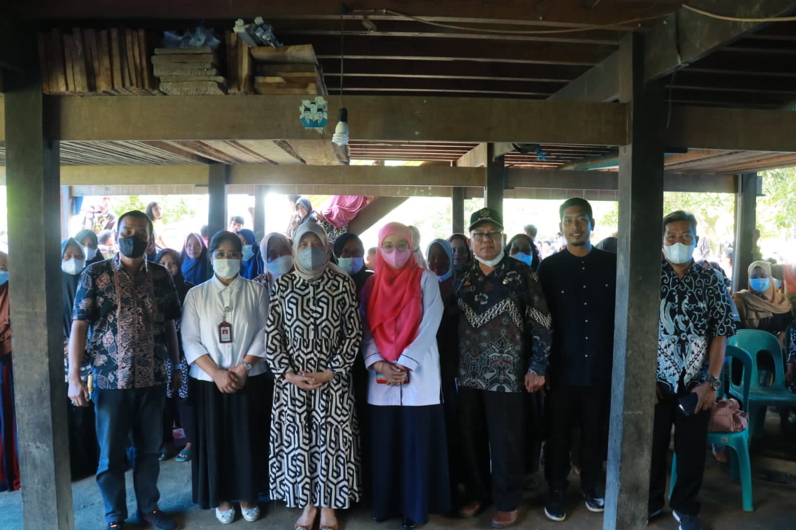 Dr Amiz Rivai Wakili Pemda Buka Sosialisasi Balai POM di Desa Nepo