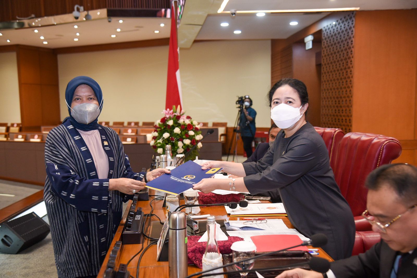 DPR Bahas RUU KIA,Fraksi Nasdem Tunjuk Hasnah Syam Sampaikan Pandangan Umum