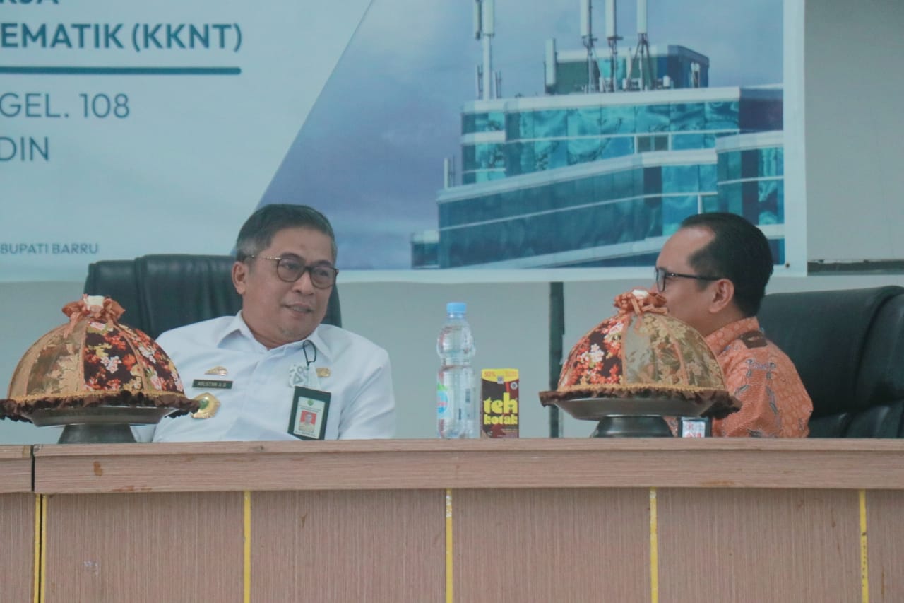 Seminar Proker KKN Unhas "SMART Village" Dibuka Sekda Barru
