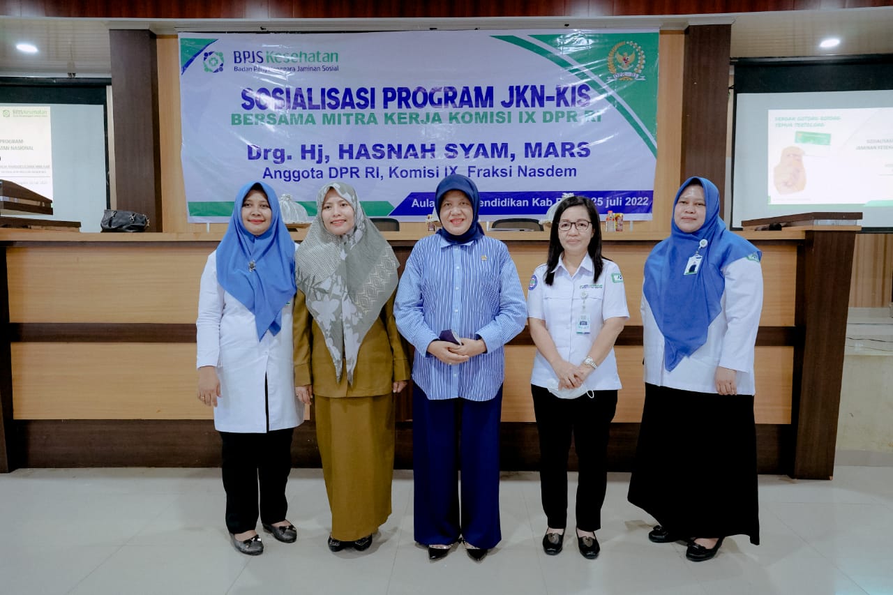 Anggota Komisi IX Hasnah Syam Dan BPJS Kesehatan Sosialisasi JKN-KIS