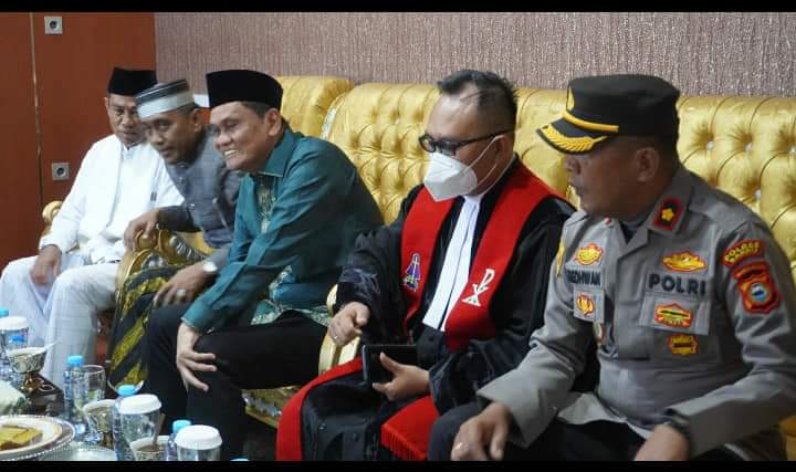 Bupati Lepas Peserta Karnaval Toleransi Kemenag Barru