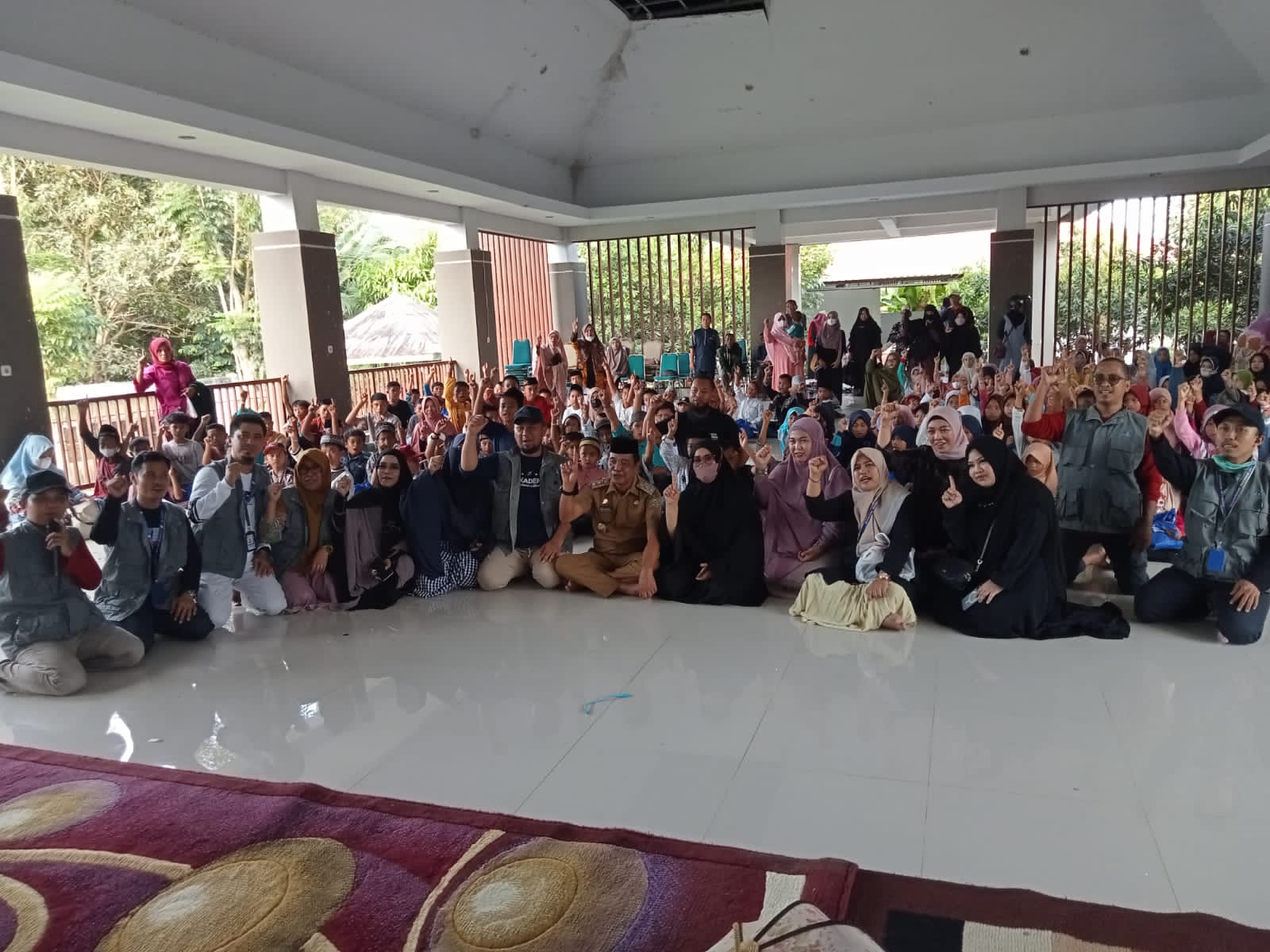 Wabup Barru Kolaborasi Salah Satu Yayasan Bagikan Sedekah ke Anak Yatim