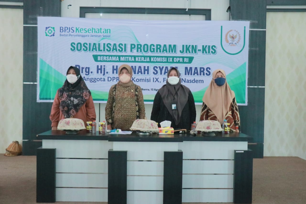 Anggota Komisi IX Hasnah Syam dan BPJS Kesehatan sosialisasi JKN-KIS