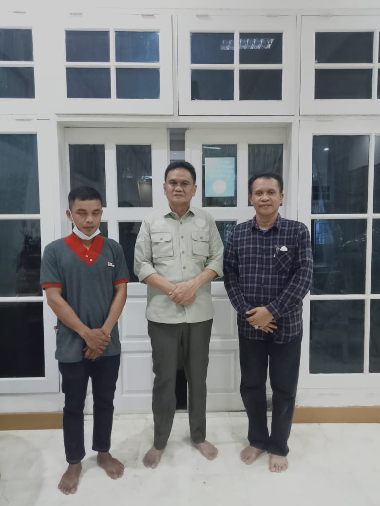 Bupati Barru Lepas Ketua Kelompok Tani Mattaro Pura Desa Binuang Penerima Penghargaan Dari Presiden Joko Widodo