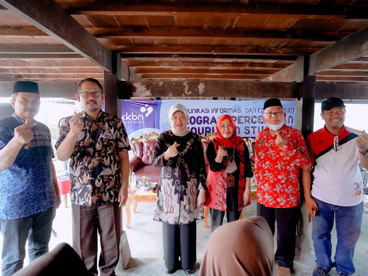 Anggota Fraksi Nasdem dan  BKKBN Sosialisasi Penurunan Stunting di Jalange