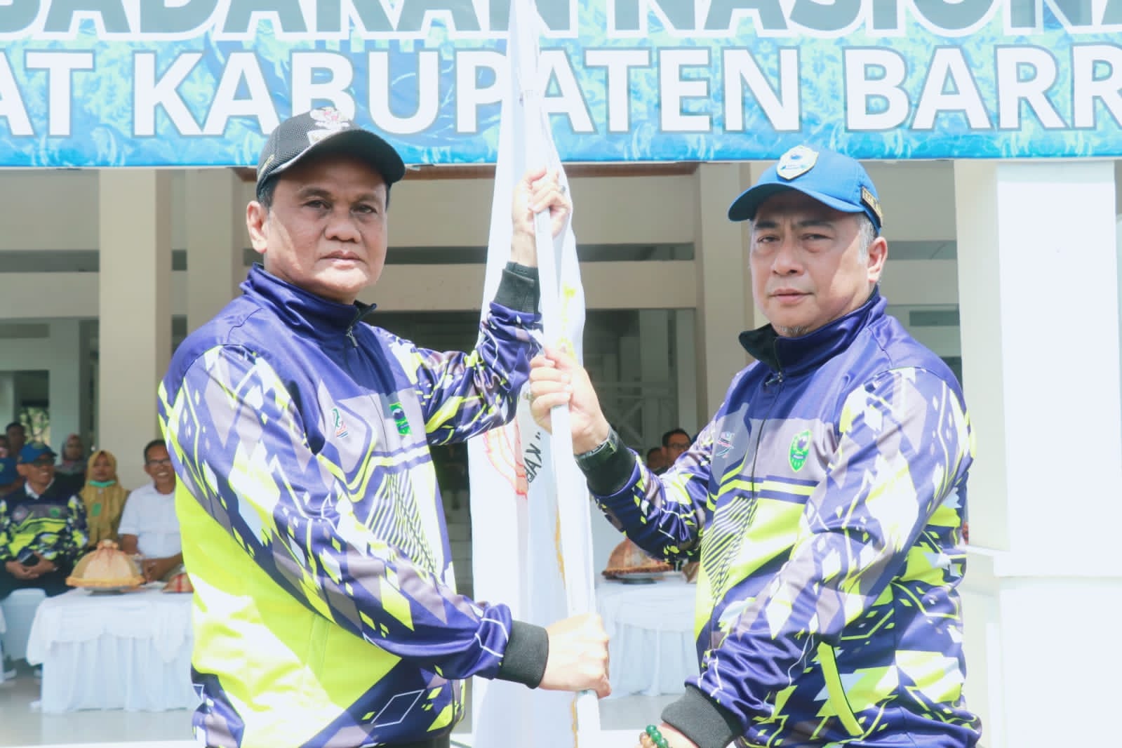 Lepas Kontingen Porprov Barru, Bupati Harap Perbaiki Peringkat Dari Sebelumnya
