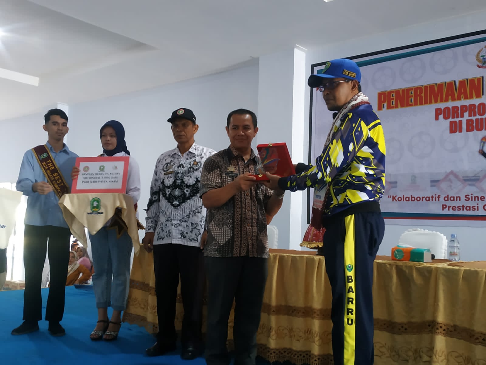 Rombongan Kontingen Barru Diterima Panitia Porprov di Sinjai Dan Bulukumba
