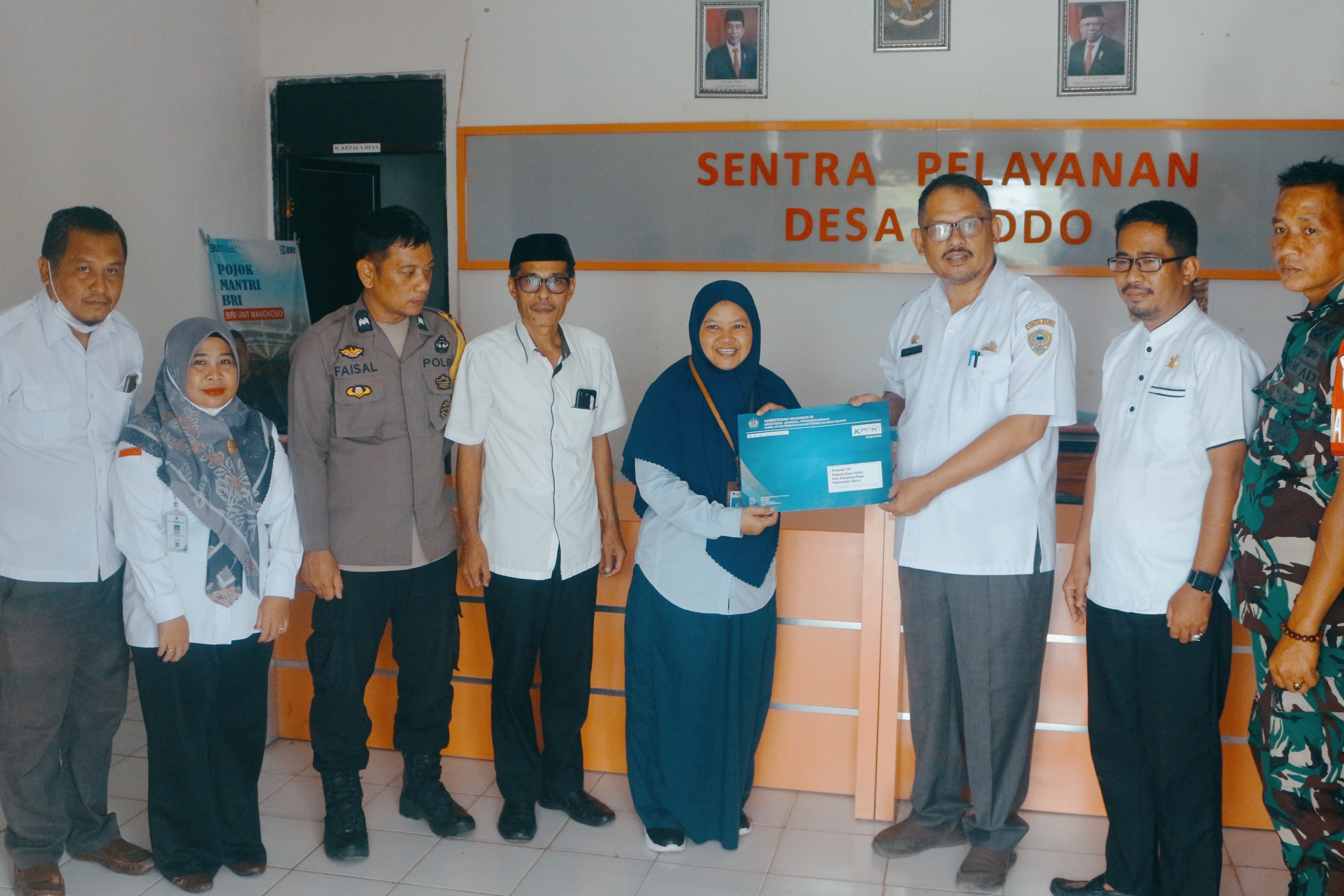 KPPN Parepare Beri  Penghargaan Desa Siddo Tata Kelola Keuangan Desa Terbaik