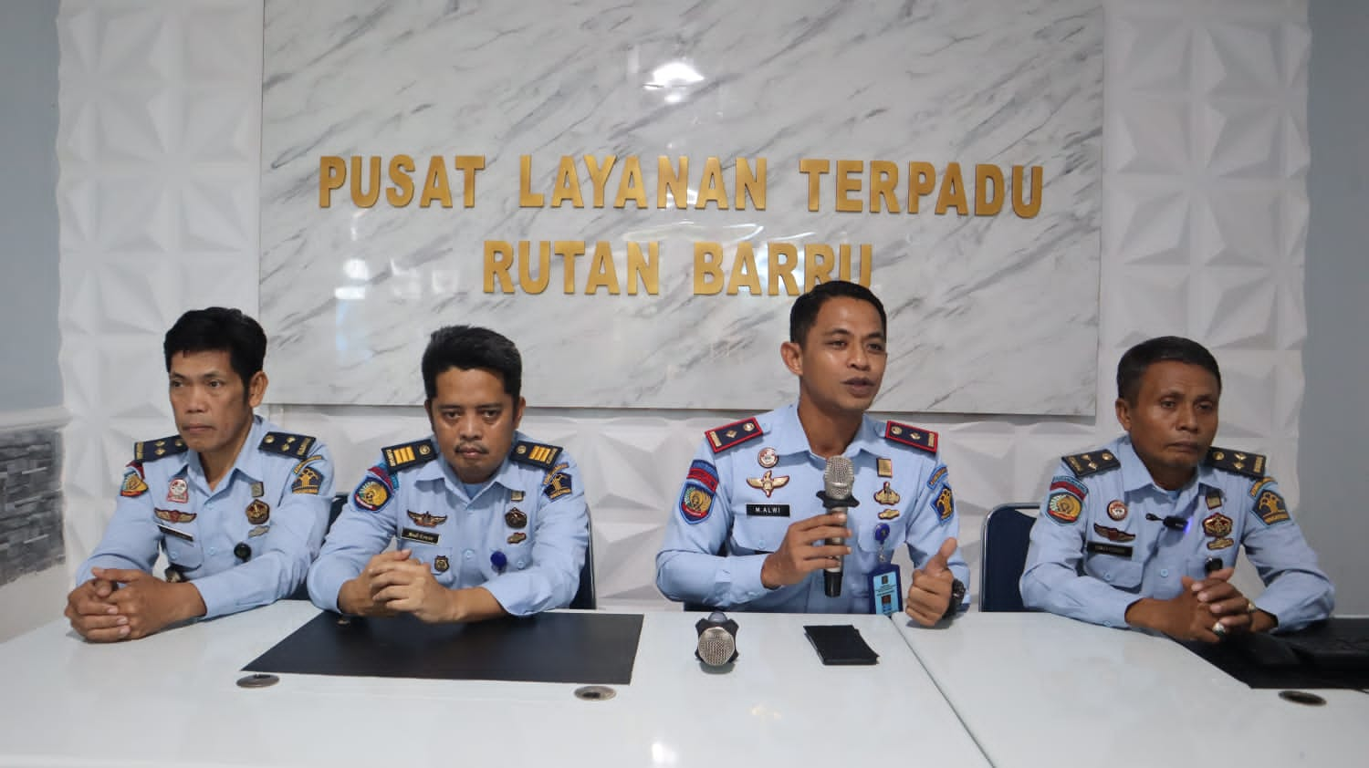 Perkuat Pembangunan ZI, Rutan Kelas II B Barru Lakukan Public Campaign Pengendalian Gratifikasi