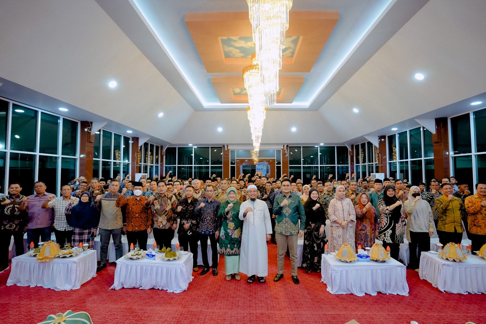 Agenda Gubernur Sulsel di Kab.Barru, Lakukan Ramah Tamah Dengan Kepala Desa Dan Ketua BPD