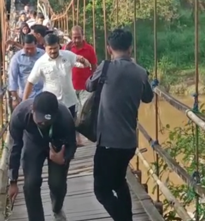 Muhammad Aras: Pembangunan Jembatan Gantung Pesse Tahun 2023 Dibangun