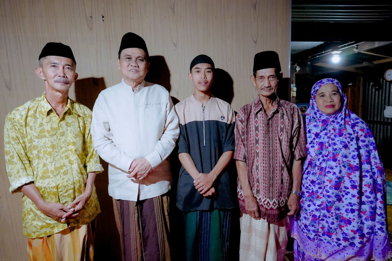 Bupati Barru Sholat Tarwih Malam Pertama Ramadhan Di Mushola Al Fattah Padaloang Desa Balusu