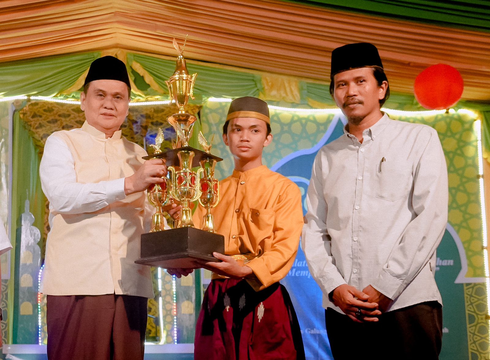 Bupati Apresiasi Pemerintah Desa dan Remaja Masjid Rodhatul Muflihin Desa Galung Gelar Festival Ramadan Jilid X