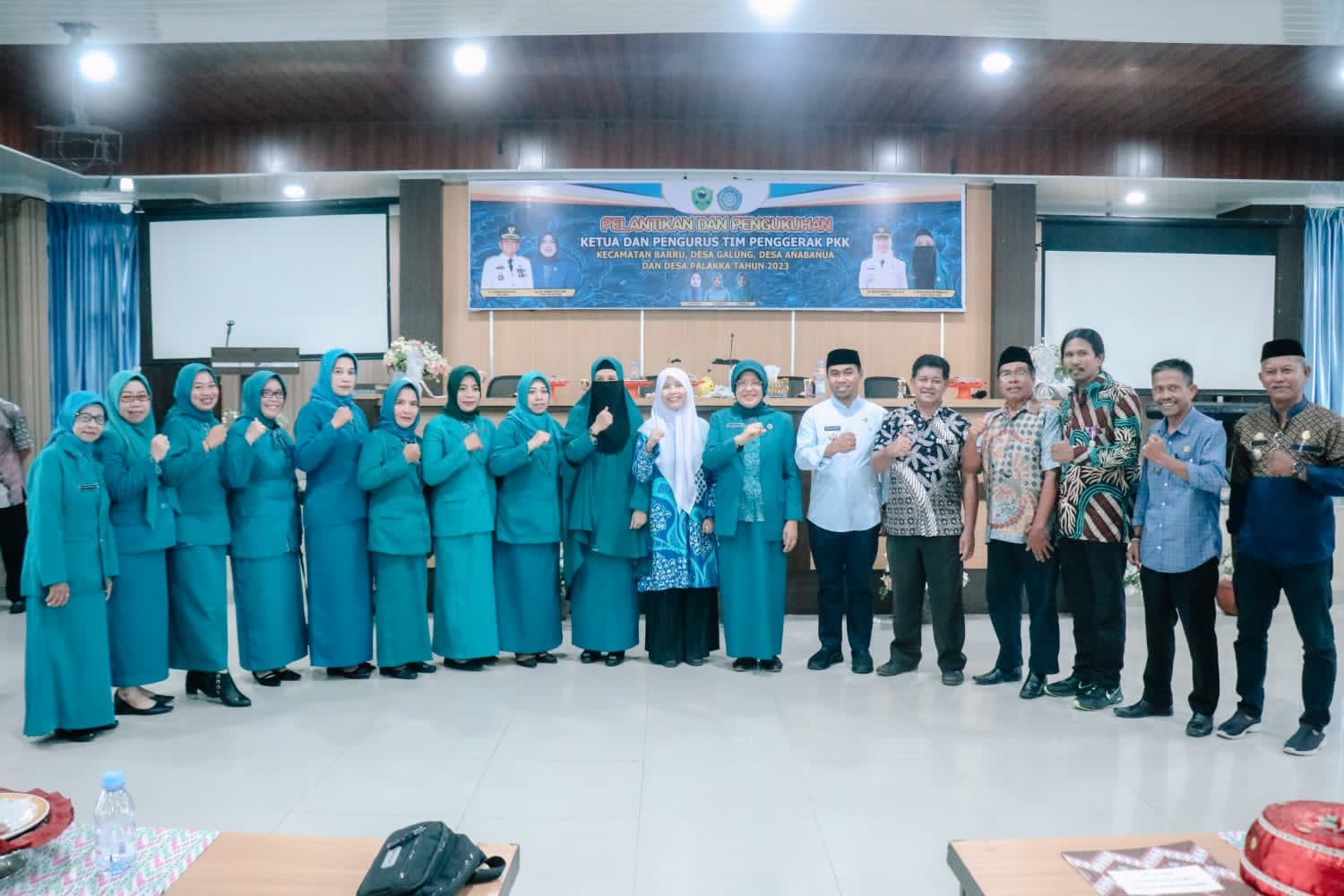 Ketua TP PKK Barru Minta Ketua PKK Kecamatan Barru Dan Desa  Yang Dilantik Jangan Berhenti Berinovasi