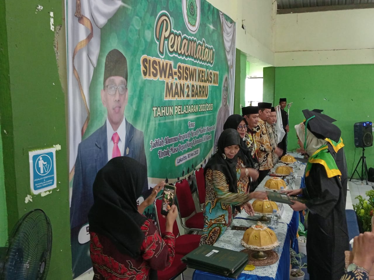 Pelepasan Dan Wisuda 87 Siswa-Siswi MAN Barru