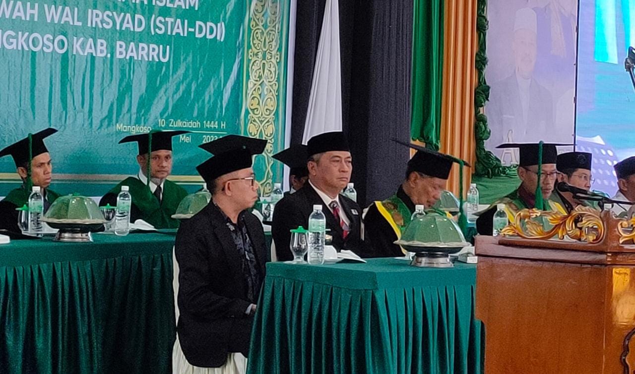 Wisuda Sarjana ke-32 STAI DDI Mangkoso, Sekda: Jadilah Contoh Teladan di Tengah Masyarakat