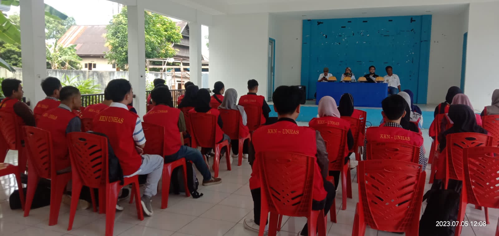 Mahasiswa KKN Unhas Diterima  Sekcam Dan Lurah Mangkoso