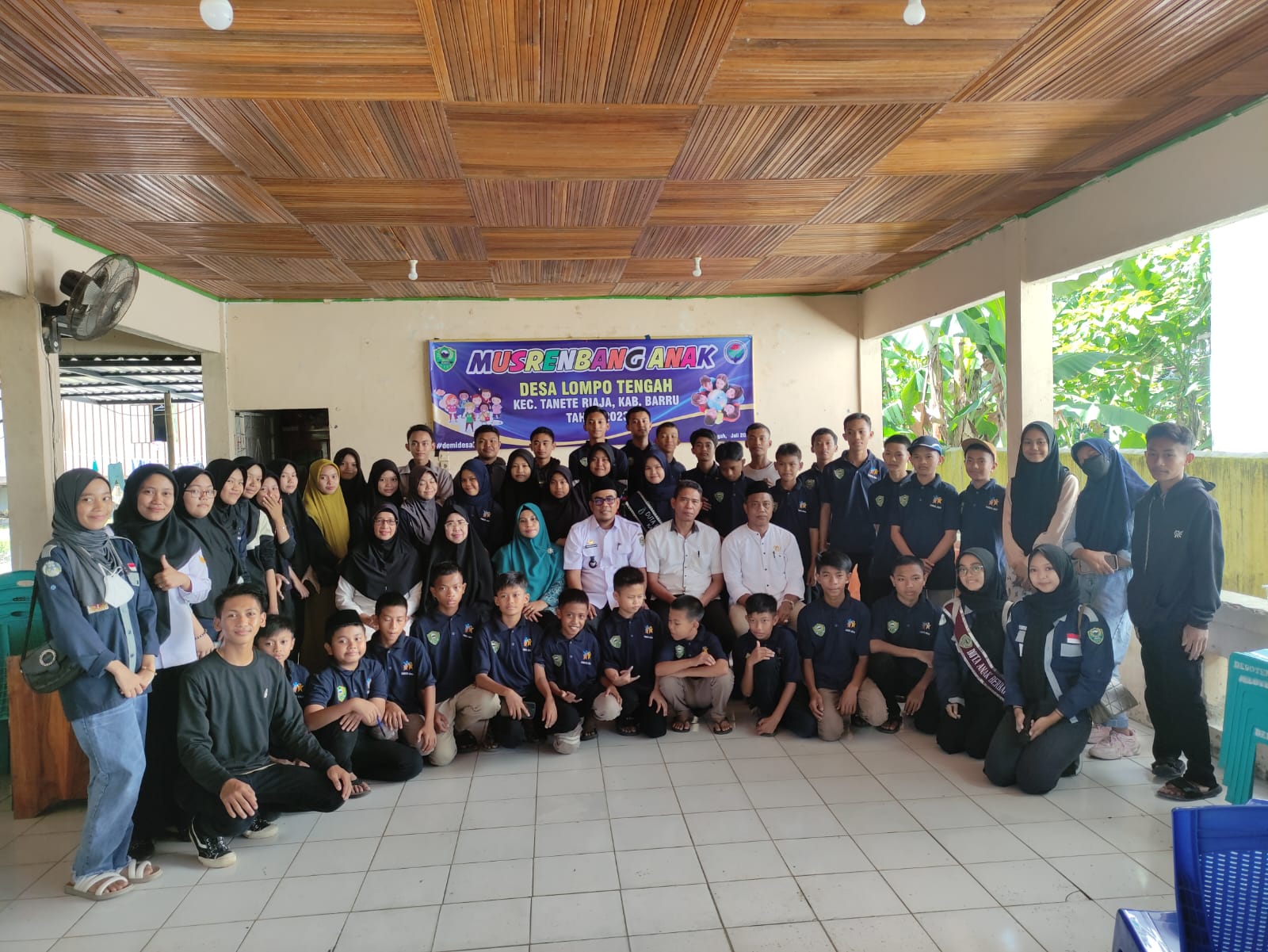 Pemdes Lompo Tengah  Gelar Musrembang Anak dan Rembug Stunting: Kades Serahkan Reward Bagi Anak Berprestasi