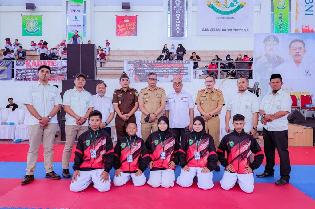Sekda Barru Dan Ketua KONI Barru Hadiri Pembukaan Kejurnas Karate-do Gojukai Jaksa Agung Cup 1 dan Pelantikan Ketua Cabang se Sulsel