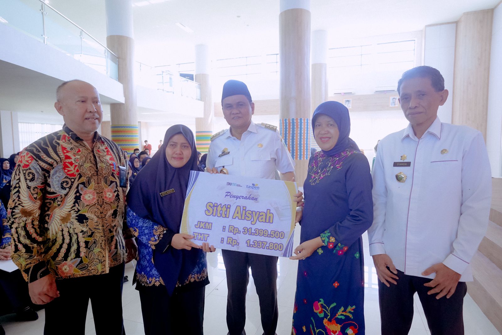 Bupati Barru Serahkan SK PPPK Dan Purnabakti ASN