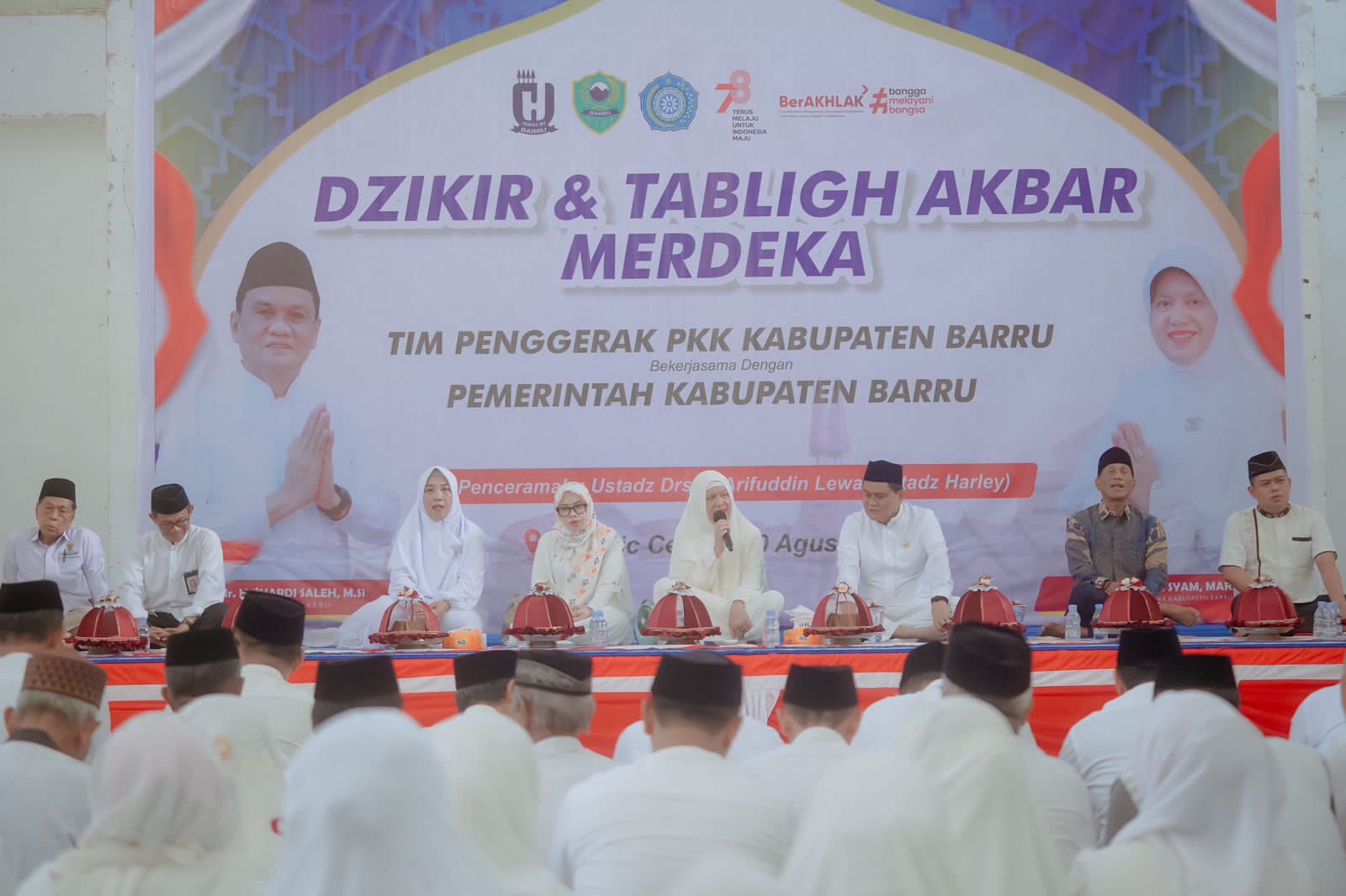 Pemda Dan TP PKK Kabupaten  Barru Adakan Zikir dan Tabligh Akbar Merdeka Rangkaian HUT RI ke-78 dan Hadirkan Ustadz Harle