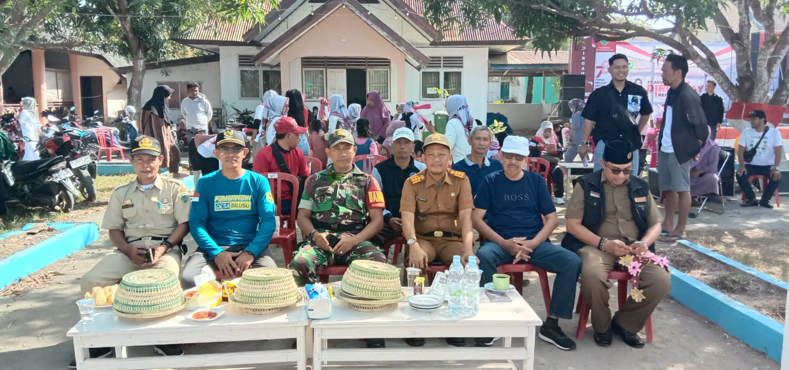 Ratusan Peserta Meriahkan Lomba Gerak Jalan HUT RI ke-78 Se-Kecamatan Balusu