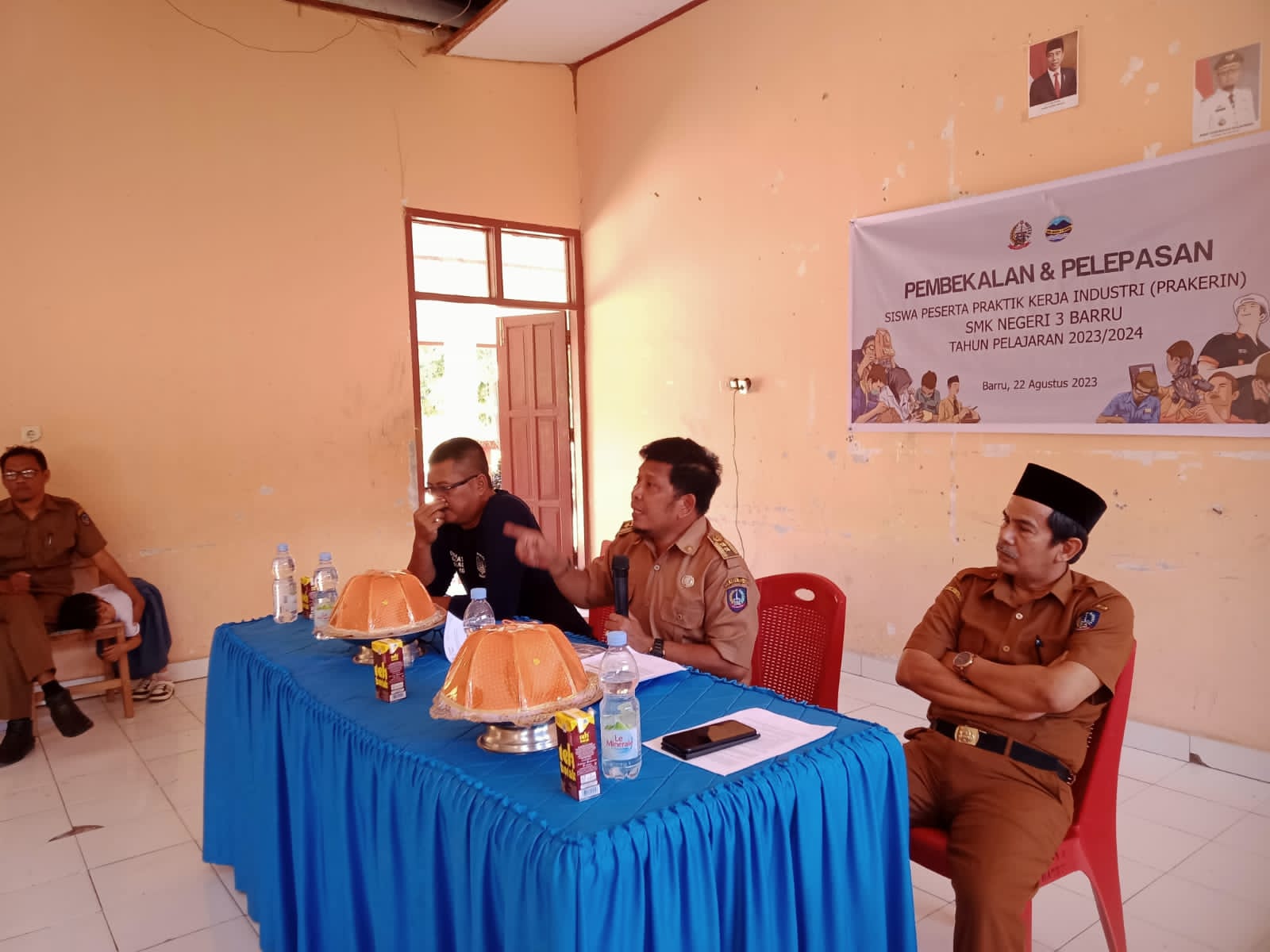 SMKN 3 Barru Lepas  77  Siswa-Siswi Laksanakan Prakerin